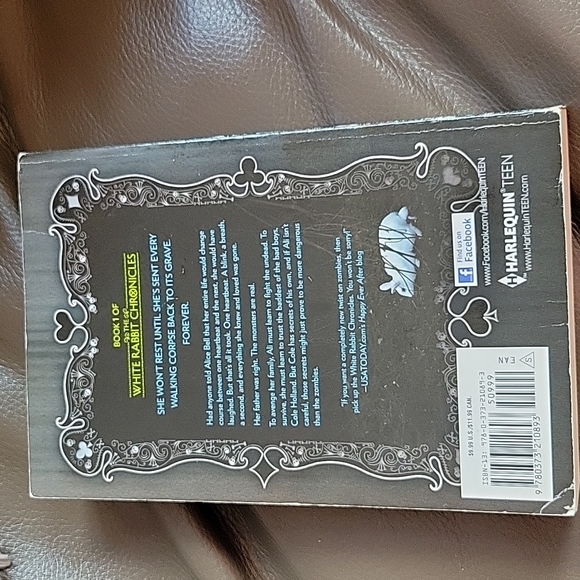 Alice In Zombieland by Gena Showalter in paperback - Picture 3 of 7